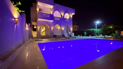 Luxor House | Magic Garden House