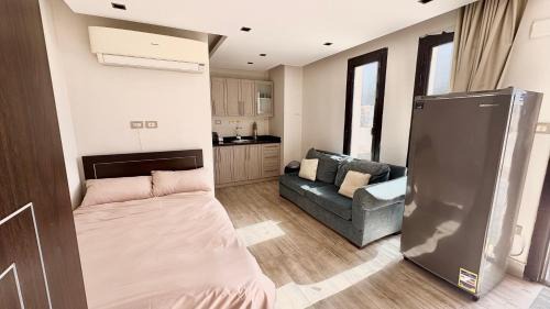 Sheikh Zayed City Apartment | Modern Rooftop Studio in Westown, Sheikh Zayed - Near GEM & SPX Airport