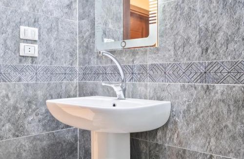 Cairo Apartment | Bright 3-BR Apartment Stone Residence, New Cairo