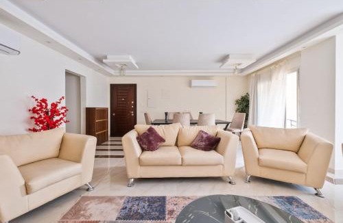 Cairo Apartment | Bright 3-BR Apartment Stone Residence, New Cairo