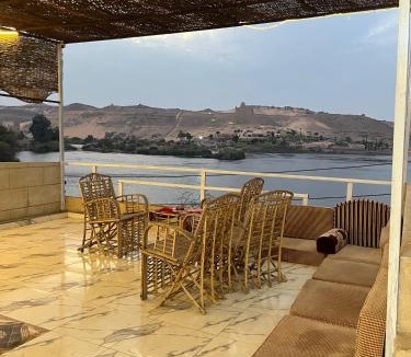 Aswan House | Meshra Katto