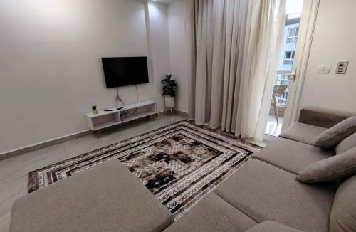 Al Qanatir al Khayriyah Apartment | مدينتي