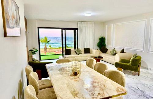 Al-Manasrah Resort | بورتو سعيد صف اول First Home