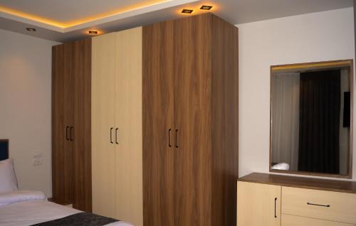 Al Duqqi Apartment | Avenue Alarab Residence