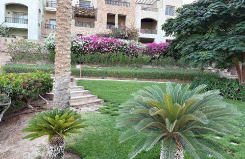Sahl Hasheeh Apartment | Cozy Suite in Azzurra Resort Sahl Hasheesh 95 SqM