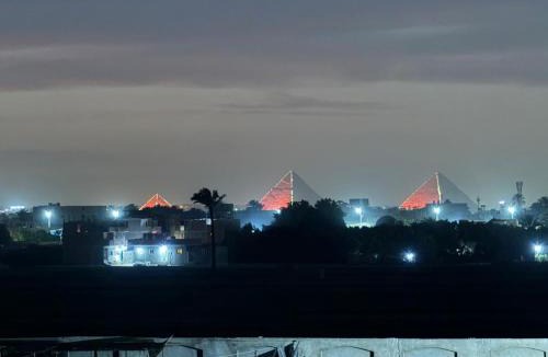 Giza House | Pyramids Green View