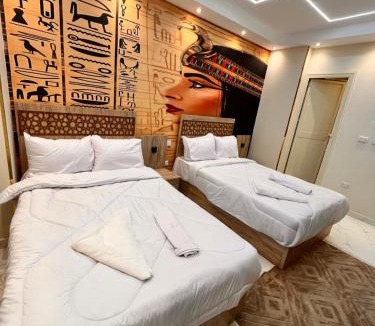 Kafrat al Jabal Hostel | Energy Pyramids View