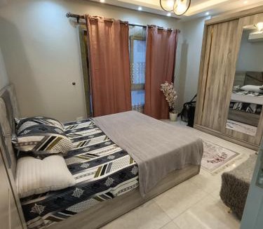 Nasr City Apartment | شقه فندقيه مفروشه في كمباوند وان قطاميه المعادي اول استخدام