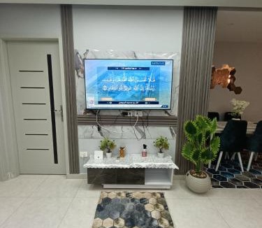 Nasr City Apartment | شقه فندقيه مفروشه في كمباوند وان قطاميه المعادي اول استخدام