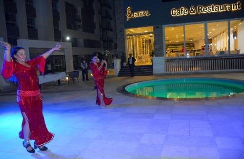 Al Ahyaa Apartment | Beachfront Boho Style apartment in Fanadir Bay