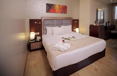Al Duqqi Hotel | Cairo Taj Hotels & Suites - Dokki