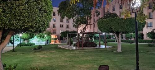 Al Rehab Apartment | مدينة الرحاب سيتى سكوير . Al Rehab city , City Square, The Yard