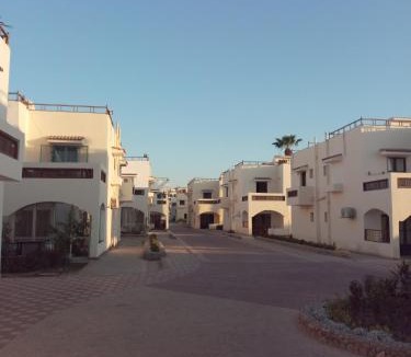 Al Mamsha El Seyahi Hotel | Elixir