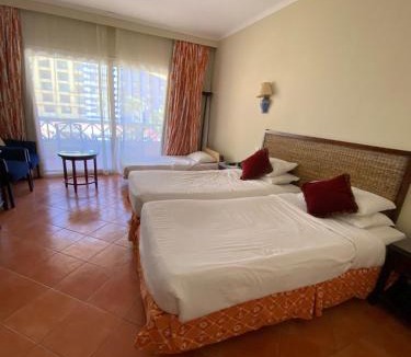 Marina El Alamein Hotel | فندق بورتو مارينا - غرفة فندقية بخدمة فندقية