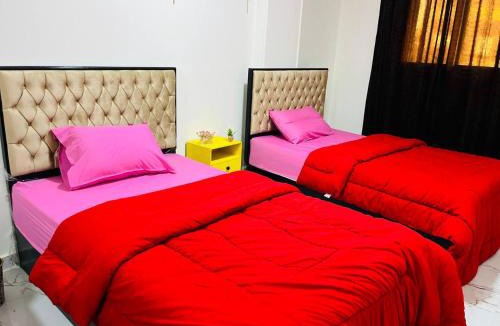 Kafrat al Jabal Hotel | Nefertiti guest house view pyramids