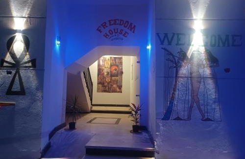 Luxor Apartment | Freedom House