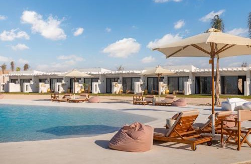 Alexandria - Mediterranean Coast Apartment | The Waterfront Cabins at D-Bay - Lemon Spaces