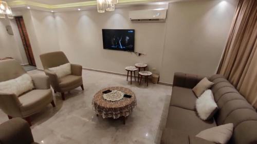 Agouza Apartment | شقة مستوى فندقى المهندسين للعائلات فقط