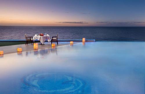 Alexandria Hotel | Hilton Alexandria Corniche Hotel