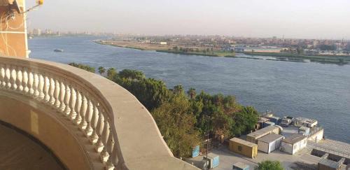 Maadi Apartment | شقة فندقيه فاخرة بمنطقة المعادى صف اول جميع الغرف تطل على النيل A luxury hotel apartment in Maadi, first row. All rooms overlook the Nile
