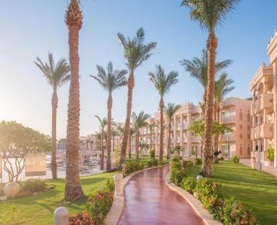 Village Road Resort | Pickalbatros Palace - Aqua Park Hurghada