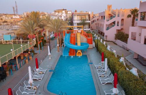 Sheraton Road -Sakkala Resort | MinaMark Beach Resort for Families and Couples Only