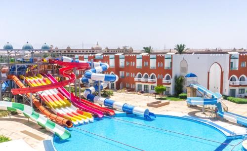 Village Road Resort | Sunrise Garden Beach Resort