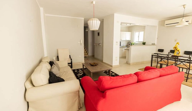 Lily Mint Retreat Inviting 3BR Apartment in Cairo