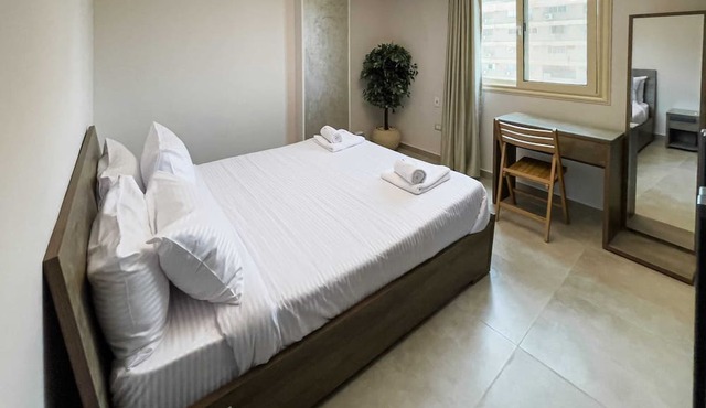 Xuru Stays I Elegant & Modern 3 BDR Apt. @ Heliopolis