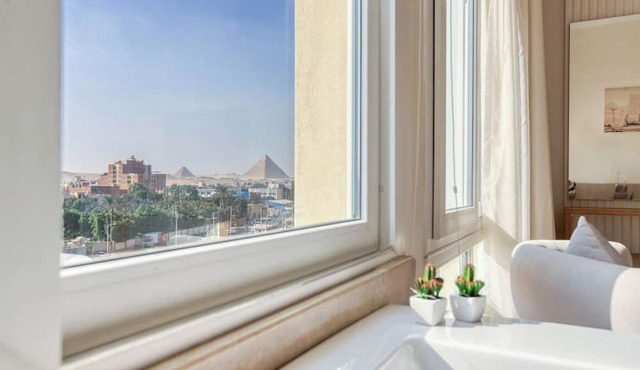 Mazar Pyramids Hotel