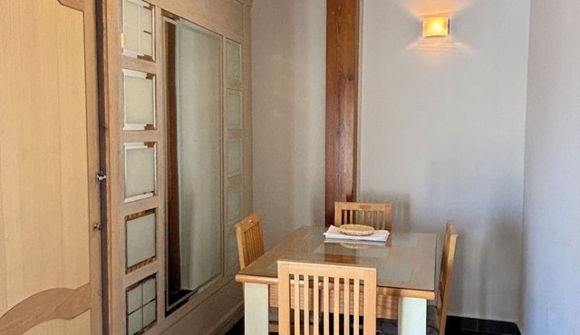 Luxury spacious rooftop apartment with private rooftop terrace and sea view.