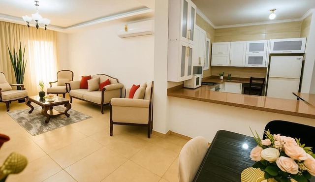Modern 2-Bedroom Apartment with Private Building Pool - ST4