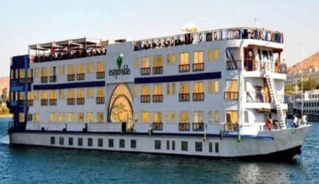 Apartment with Balcony in Luxor