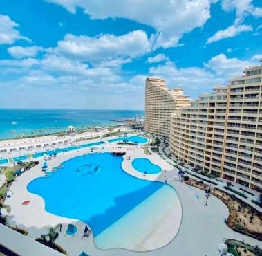 Porto Sokhna Pyramids Apartments Family sav view in Ain Sokhna