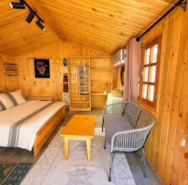 Bedro Guest House Garden Cabin 30 Sec to Sea