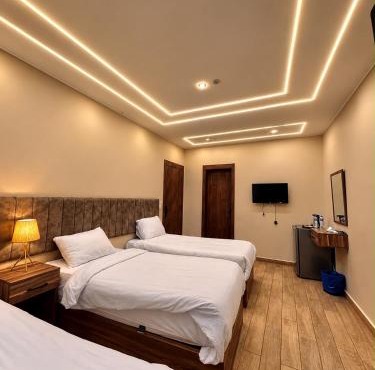 Pyramids hotel& free pick up