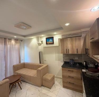 Best apartment in porto golf with special price in Al Wiḩdah