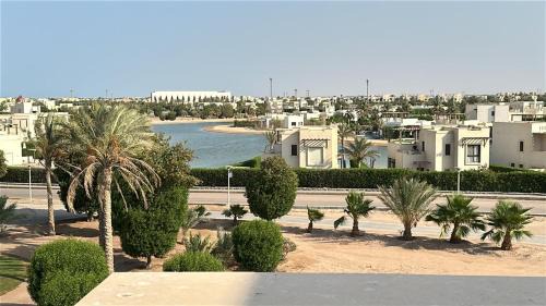 Peaks El Gouna- Ancient Sands 2BR Lagoon&Pool in Hurghada