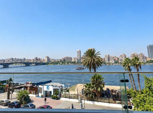 ELITE STAYS STUDIOS NIEL ViEW ELMANIAL in Cairo