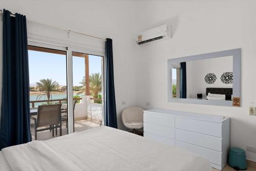 White Villa Heaven - Swim, Lounge & Sunset Magic in Hurghada