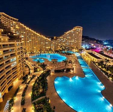 Porto Sokhna Pyramids Exclusive Family Sta in Ras Sudar