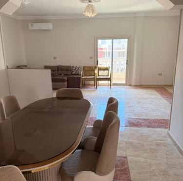 Intercontintal APARTMENT in `Ezbet Bûgti