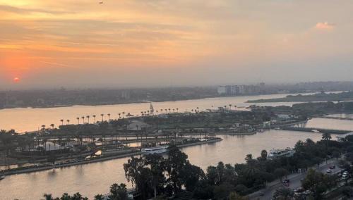 شقه مطلة على النيل القاهرة -Nile View Apartment-Cairo in Cairo