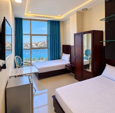 gogo palace hotel in Ras El Bar