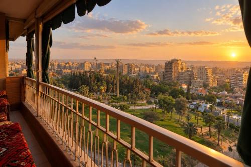الحديقه الدوليه للفندقه الفاخره المطله على الحديقه مباشر in Cairo