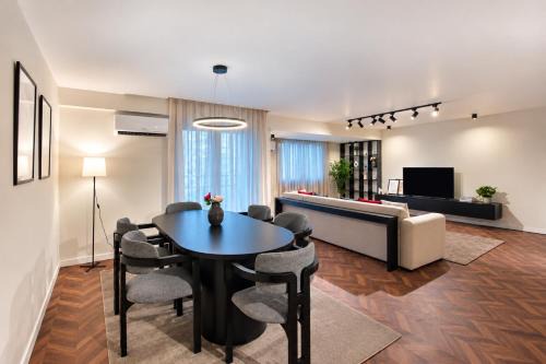 Elite stay 3 BEDRoOMS DOWTOWN Elpatal in Cairo