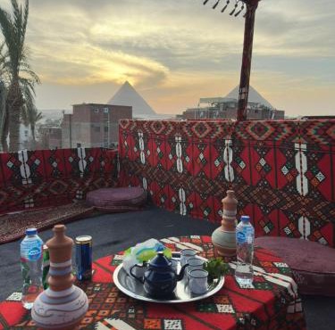 Ronza pyramids inn