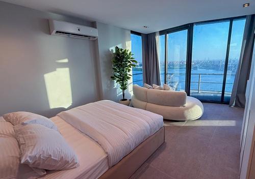 Panoramic Nile View 3BR Apartment