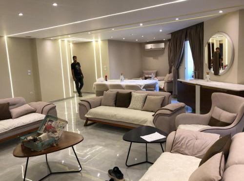 شقة للايجار مفروشه في المهندسين in Cairo