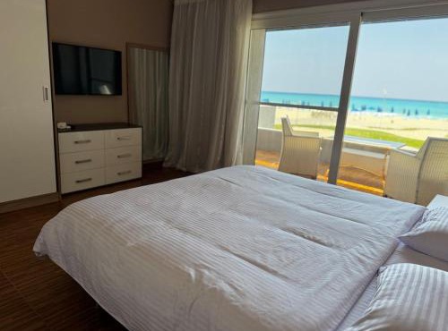 Lavista cascada · Lovely 3BR beach-front house LaVista Cascada in El Alamein